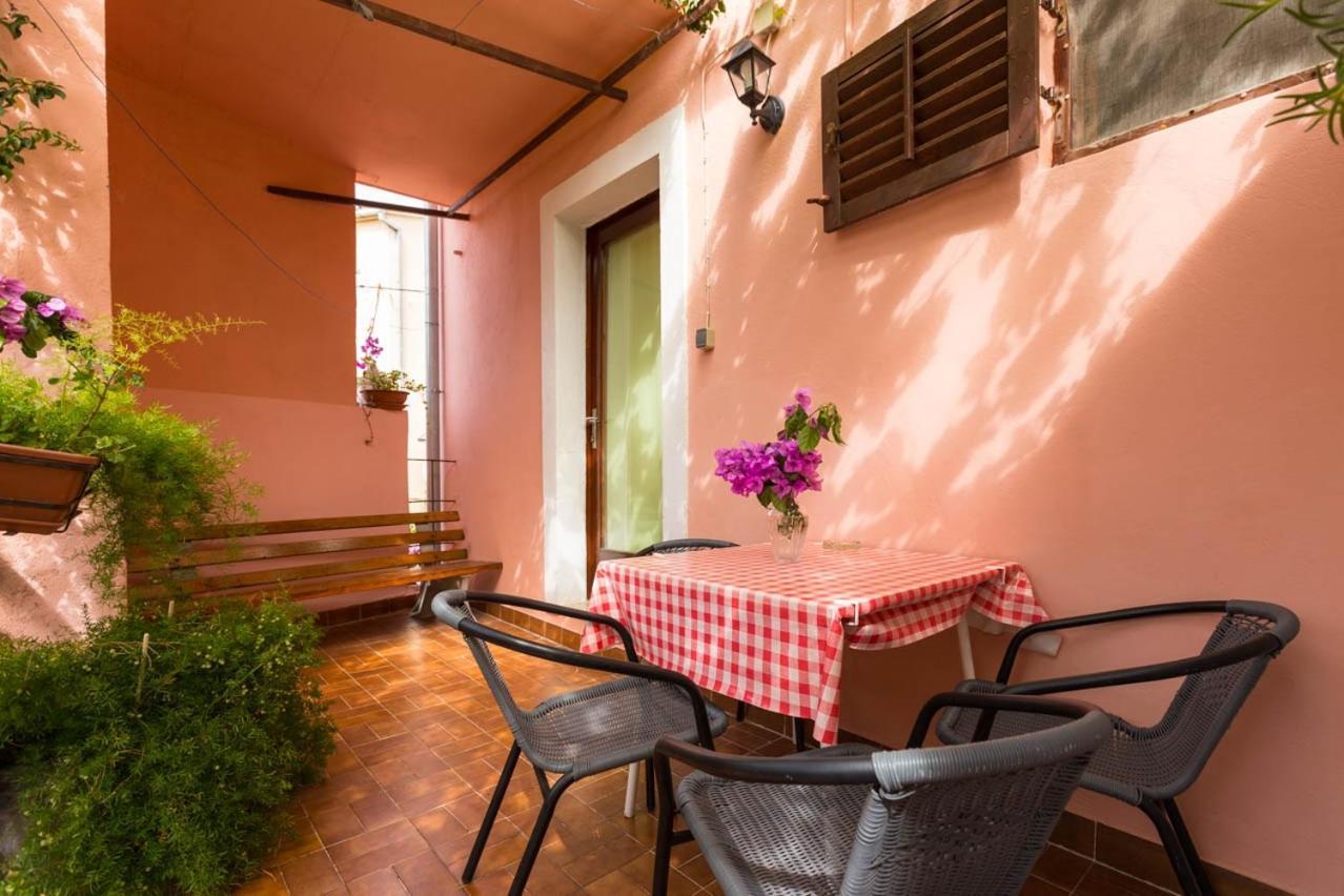 Apartments By The Sea Mali Losinj Veli Lošinj 外观 照片